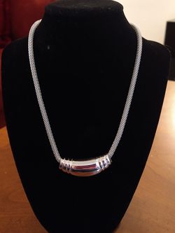 Liz Claiborne Silver Tone Necklace.
