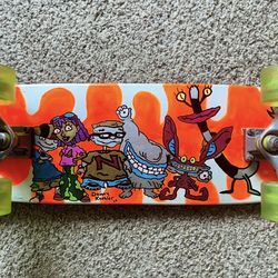 Hand painted cruiser skateboard