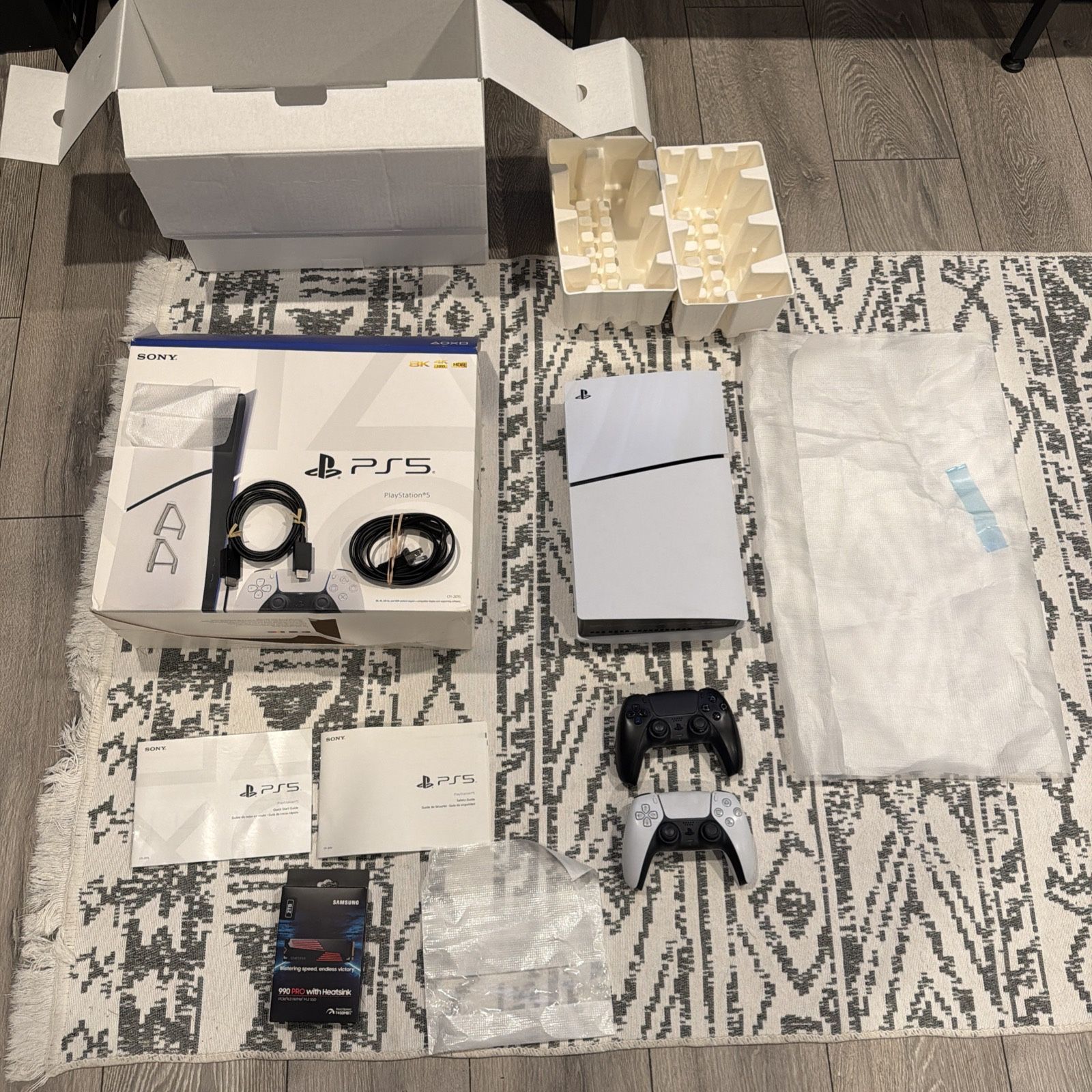 PS5 Mint Condition Samsung 2 TB SSD Plus Extra Controller 