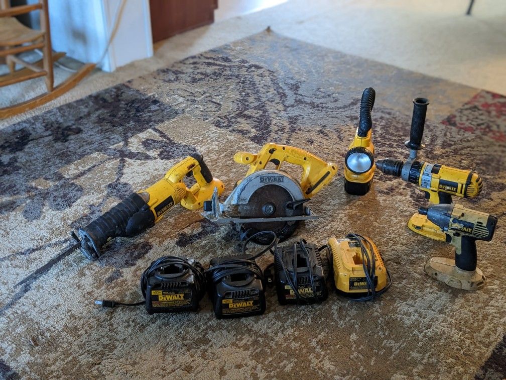 5 Piece XRP DeWalt Tool Set