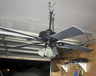 Ceiling Fan And Light Fixture
