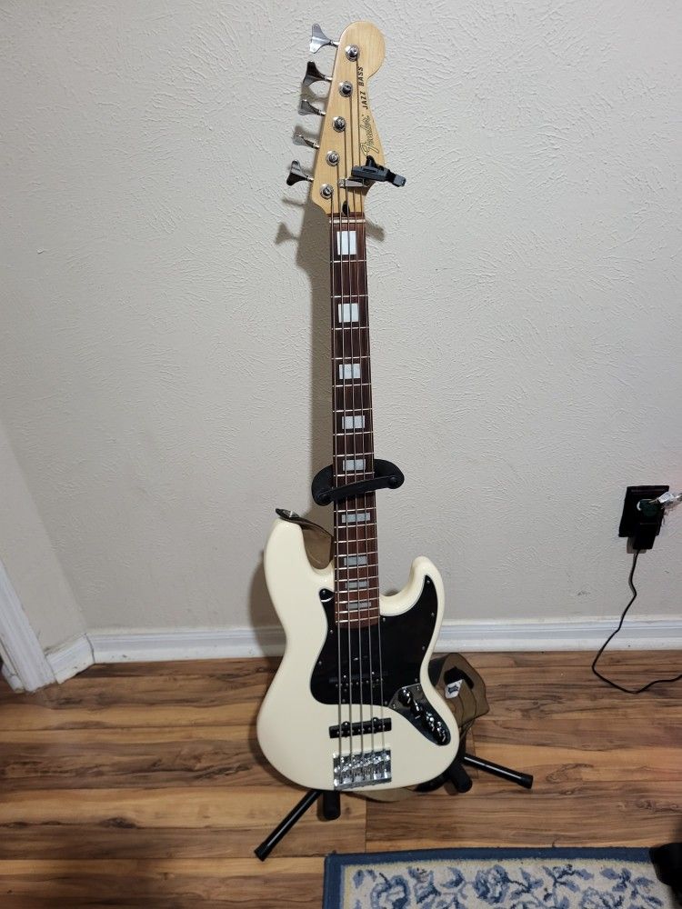 5 String Jazz Bass