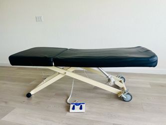 Sierra Comfort Standard Electric Lift Massage Table