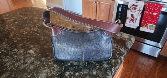 Dooney & Bourke Pocketbook