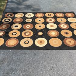 Area Rug  Black And Brown 