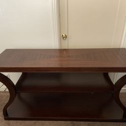 SOLID WOOD TABLE 