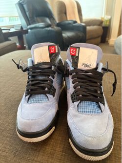 Jordan 4 retro “University Blue” size 10