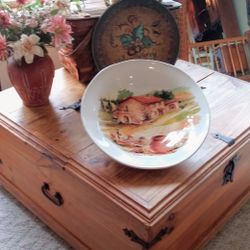 See 12 Pics! Rustic Old World Storage Trunk Coffee Table $145 + Drop Leaf Tavern Table, 4 Chairs, Endtables, Pitcher Vase, Wardrobe Chest & 100s MORE⬇