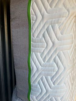 King size mattress tempur pedic
