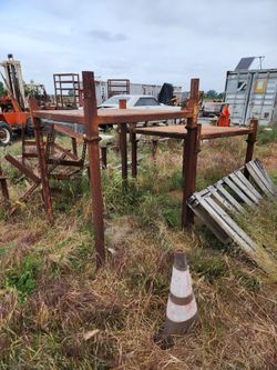 4x4 Metal Pallets. 15$ each