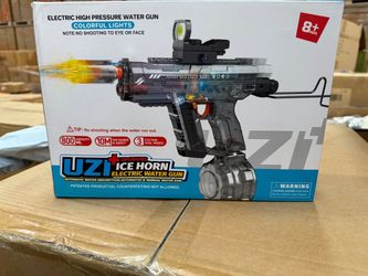 UZI Outdoor Water Gun - 800 mL