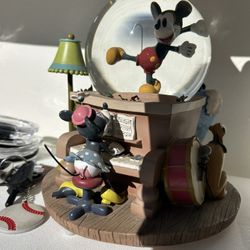 Disney Globe 