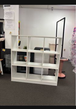New Assembled 42.5" × 13" × 42.5" x 9 cube shelf, 3-tier independent open shelf with anti-fall device white