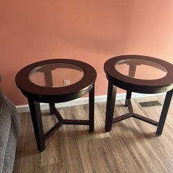 2 Beautiful End Tables 