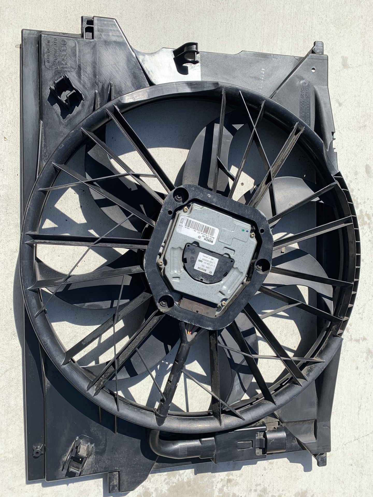 Mercedes Oem Bosch electric fan e320