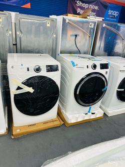GE 4.8Cu Washer +7.2cu Gas Dryer Set Stackable