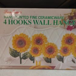 Sunflower 4 hooks wall hanger