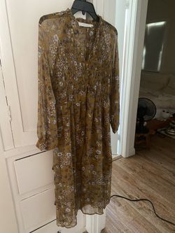 ASTR the label brand new Floral Smocked Dress