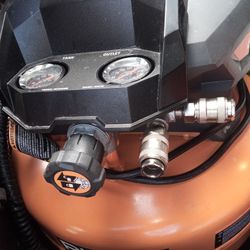 Ridgid Pancake 6-gallon Air Compressor 