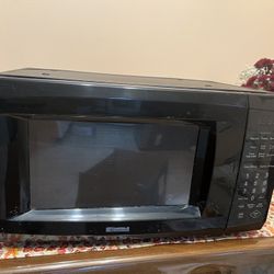 Black Kenmore Microwave 