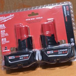 Milwaukee M12 REDLITHIUM XC 3.0Ah 2 pk Batteries No Low Offers/Trades, Pls. Price is Firm Pick up in Burien Yes Available 