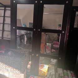Free Closets
