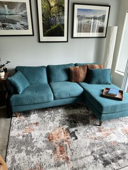 Modern Sofa With Chaise