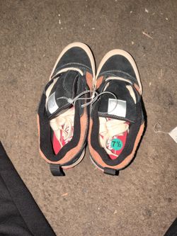 Lion king vans