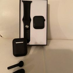 Smartwatch And Earbuds 