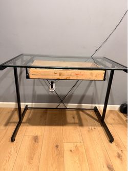 Desk / glass top