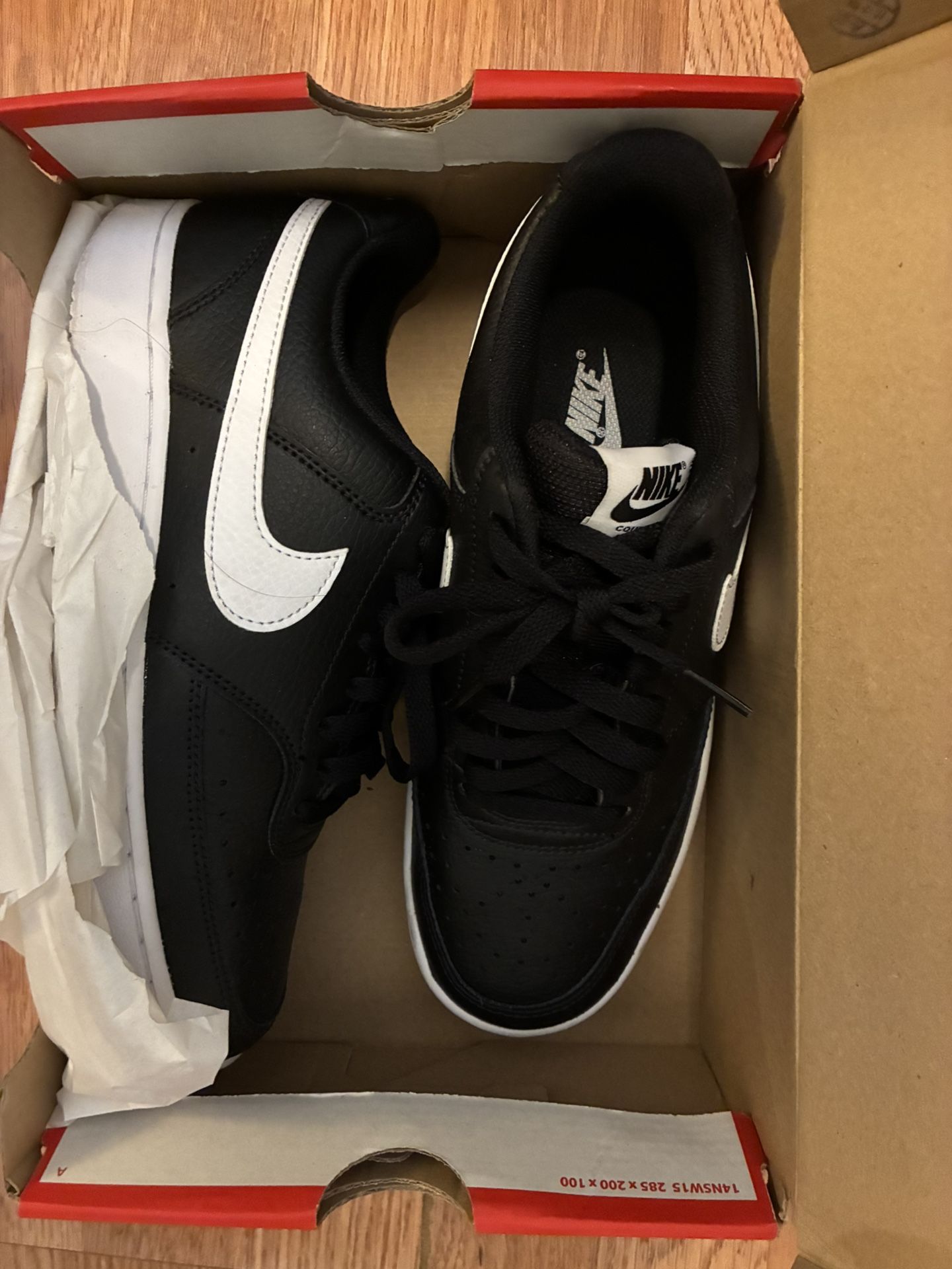 Nike Court Low Women’s 8.5