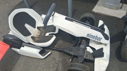 Nine bottles go cart