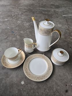 Bone China Tea Set