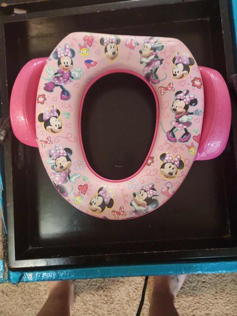 Minni Mouse Soft Cover Training Potty Seat