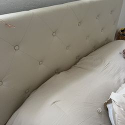Bed Frame / Base De Cama 
