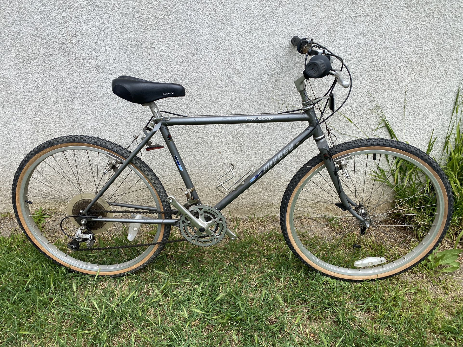 Vintage Miyata mountain bike $350