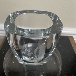 Strimbershyttan Etched Lily Flower Clear Glass Vase Short Oval 3.5x1x3”