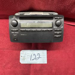 2003 to 2004 Toyota Corolla  Receiver Radio Stereo CD player  #serie 86120-02270