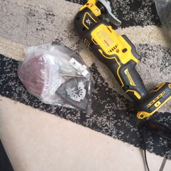 DeWalt 20V MAX XR Cordless Oscillating Multi-Tool Kit (Battery & Charger)