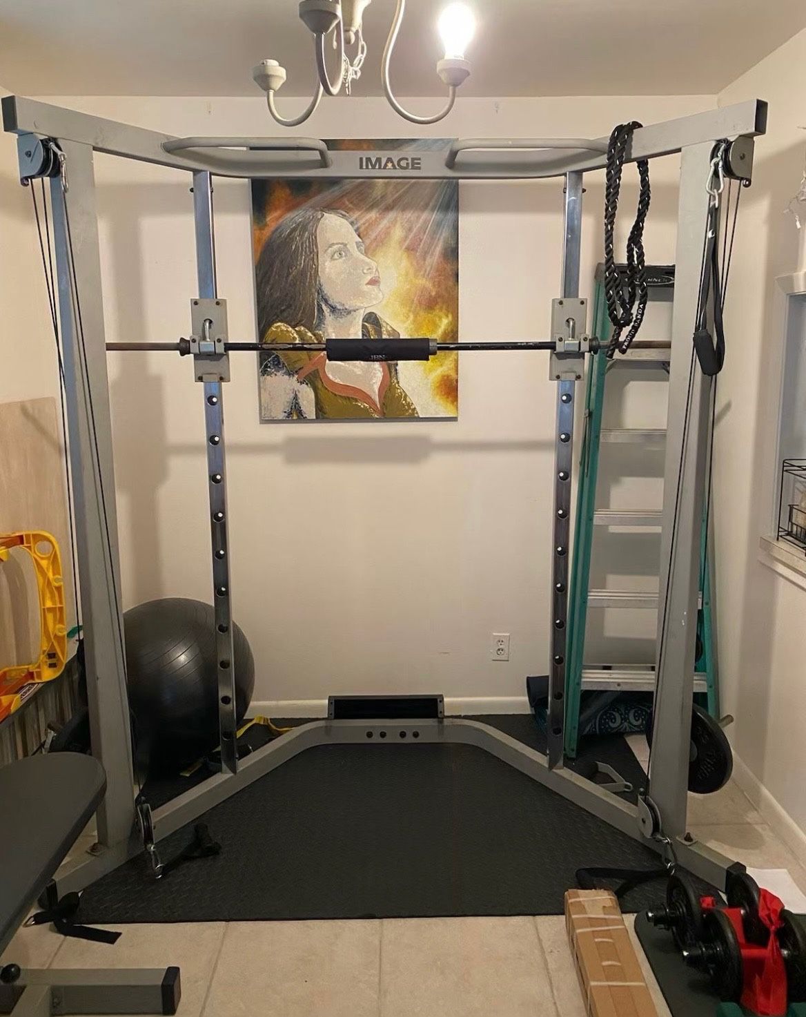 SMITH MACHINE WITH WEIGHTS