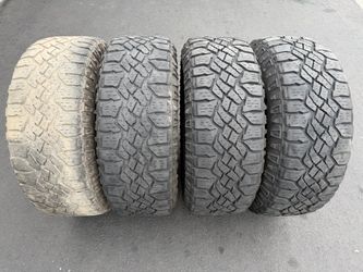 (4) 265/65R17 Goodyear Wrangler Tires