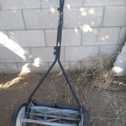 Manual Push Lawn Mower works great
