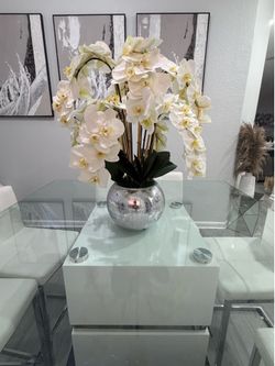 Orchid flower vase decor