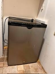 Frigidaire Mini Fridge/Freezer