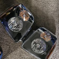 2007-2014 Gmc Yukon Headlights 