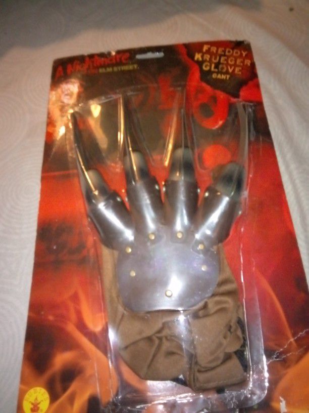A Nightmare On Elm Street Freddy Krueger Glove