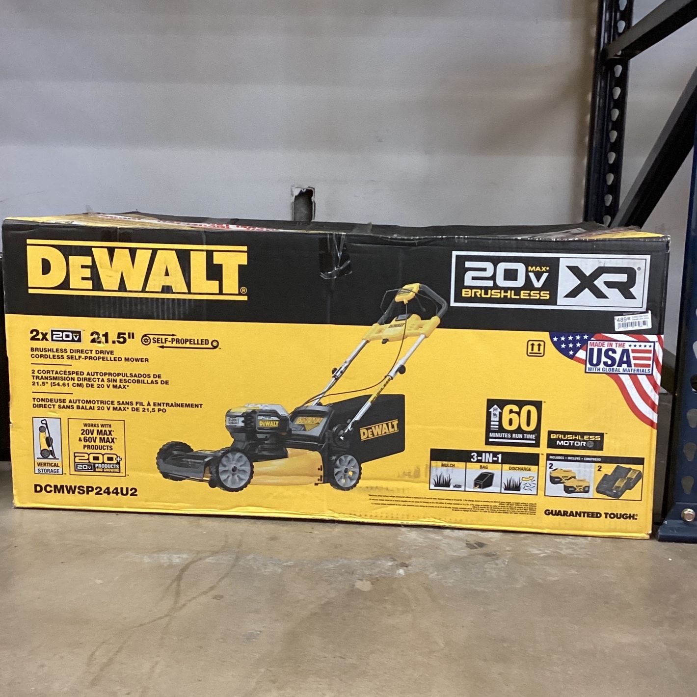(Used Like New) Dewalt 20V MAX 21.5 in. Battery Powered Walk Behind Self Propelled Lawn Mower with (2) 10Ah Batteries & Charger