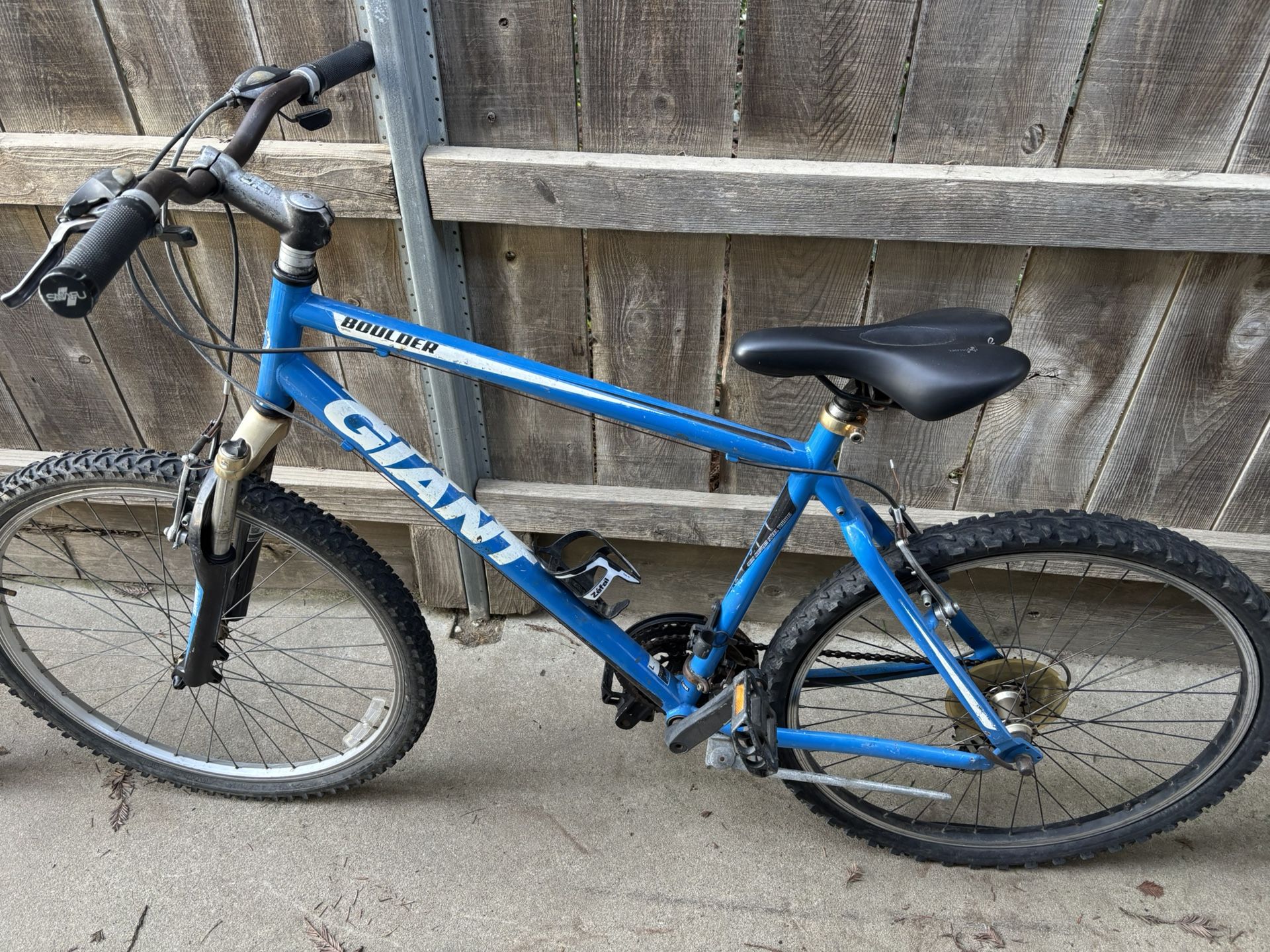 Free Mountain Bike (Giant Brand)