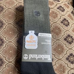 New 2 Pair Of Timberland Crew Socks  Fits Shoe Size M 9-22