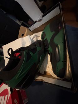 Air Jordon’s RM 7y